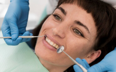 Implante dentário sem parafuso em Santa Cruz do Rio Pardo: saiba quando esta técnica é indicada e onde realizar o tratamento